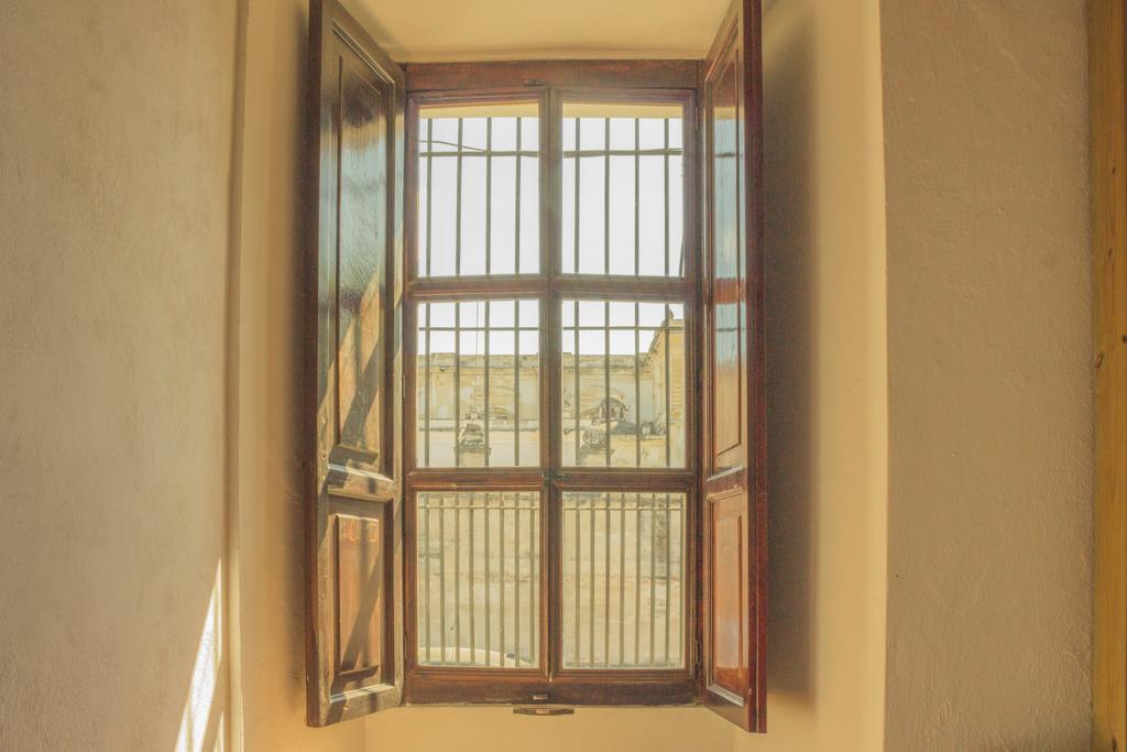أنتيغوا غواتيمالا Somos Hostal الغرفة الصورة